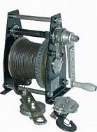 Лебедка барабанная "Дина-2" с блоком, трос-40м. Лебедка барабанная "Дина-2" с блоком, трос-40м.