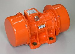 Вибратор площадочный MVE 700/15 Вибратор площадочный MVE 700/15